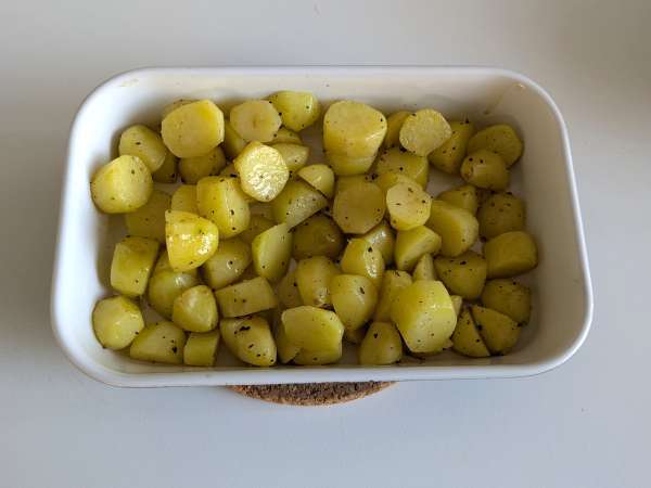 Kremalı fırında cacio e pepe patates: herkesi çıldırtan kolay garnitür! - Hazırlık adım 5