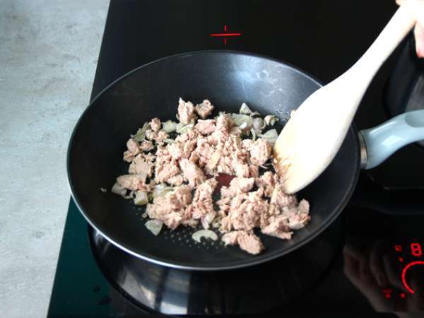 Kolay ton balıklı makarna - Hazırlık adım 2