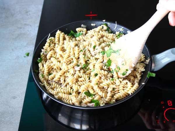 Kolay ton balıklı makarna - Hazırlık adım 4