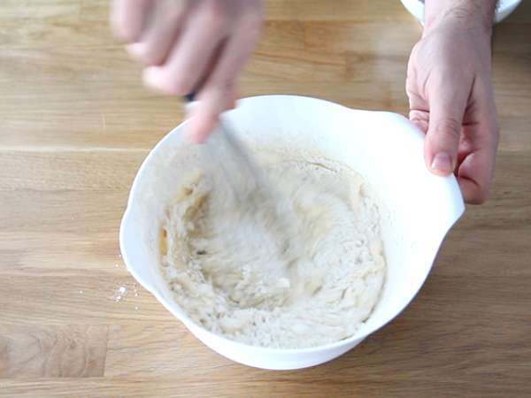 Sade, kabarık madlenler için kolay tarif - Hazırlık adım 1