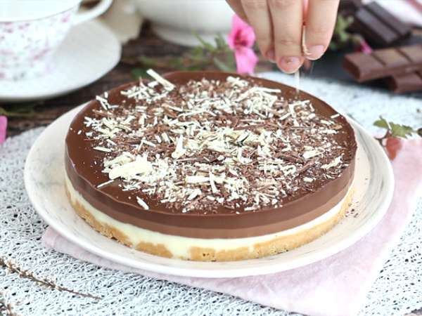 Ekstra fondan 3 çikolatalı pasta - Hazırlık adım 8