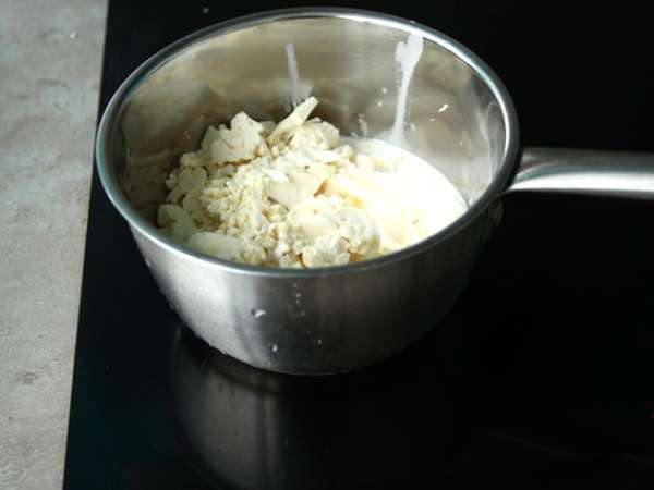 Kremalı karnabahar, hindistan cevizi ve somon füme - Hazırlık adım 1