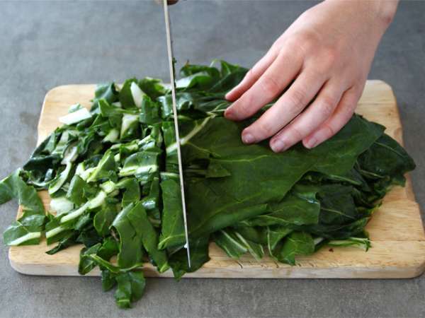 Pazı ve rendelenmiş peynirli tart - Hazırlık adım 1