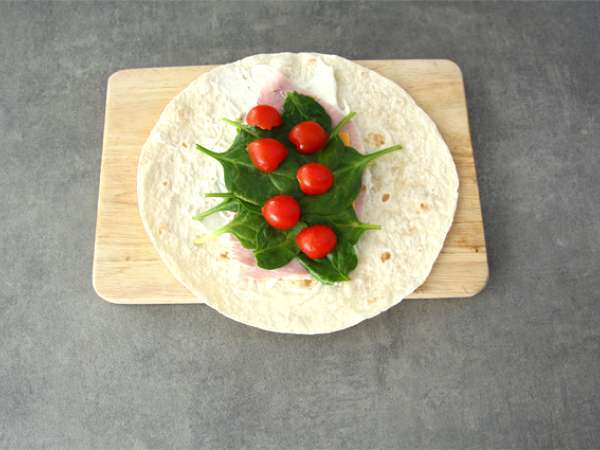 Jambonlu ve Kaşarlı Ispanak Dürümleri - Hazırlık adım 1