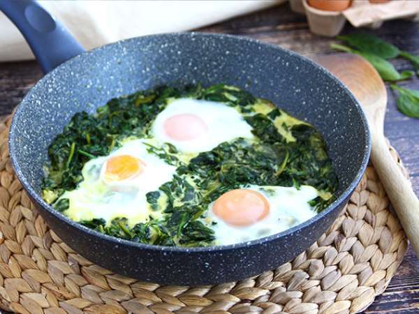 Kremalı ıspanak ve yumurta - Hazırlık adım 4