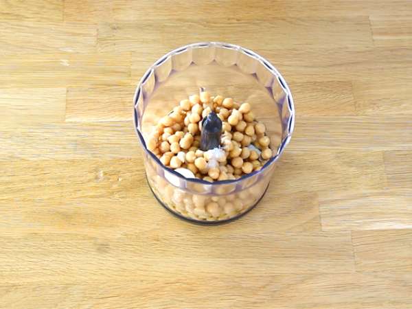 Aperatifler için sebze bahçesi (humus ve bebek sebzeleri) - Hazırlık adım 1