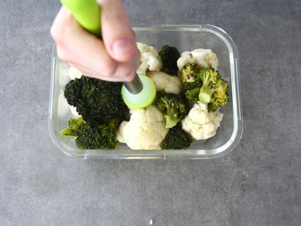 Körili karnabahar ve brokoli köftesi - Hazırlık adım 2