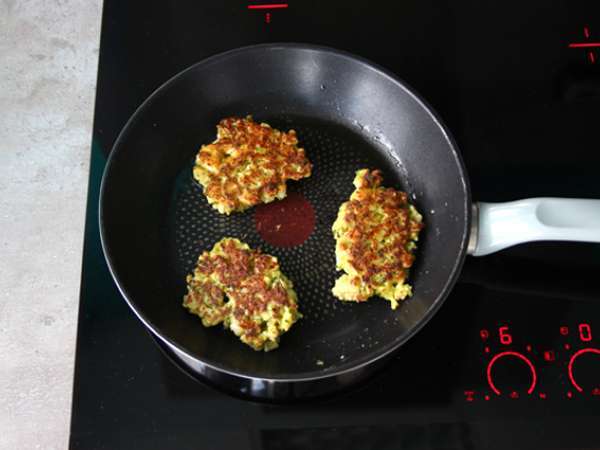 Körili karnabahar ve brokoli köftesi - Hazırlık adım 4