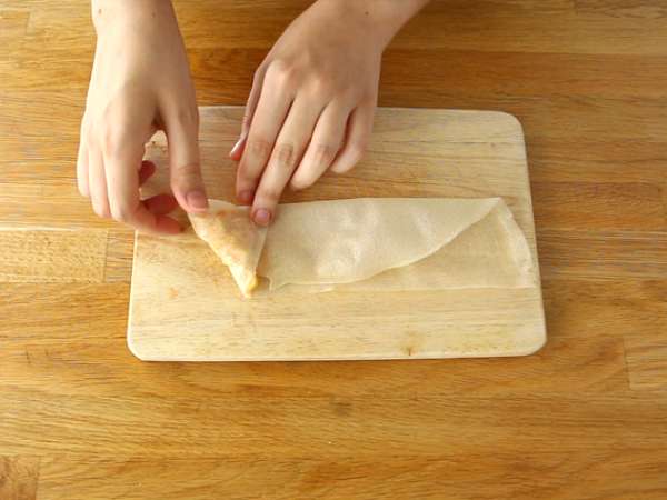 Elmalı ve tarçınlı samoussas - Hazırlık adım 3