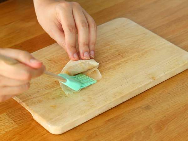 Elmalı ve tarçınlı samoussas - Hazırlık adım 4