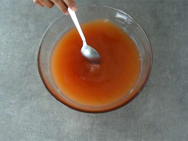 Roze şaraplı pembe sangria - Hazırlık adım 1