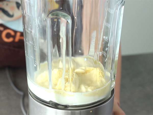 Vanilyalı milkshake - Hazırlık adım 1