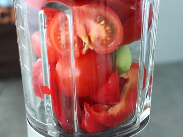 Taze ve kolay gazpacho - Hazırlık adım 1