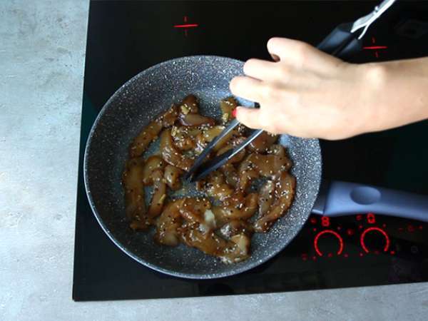 Soya sosu ve bal ile marine edilmiş tavuk - Hazırlık adım 4