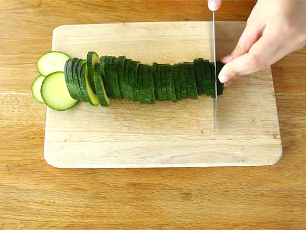 Çok kolay Provençal sebze tianı - Hazırlık adım 1