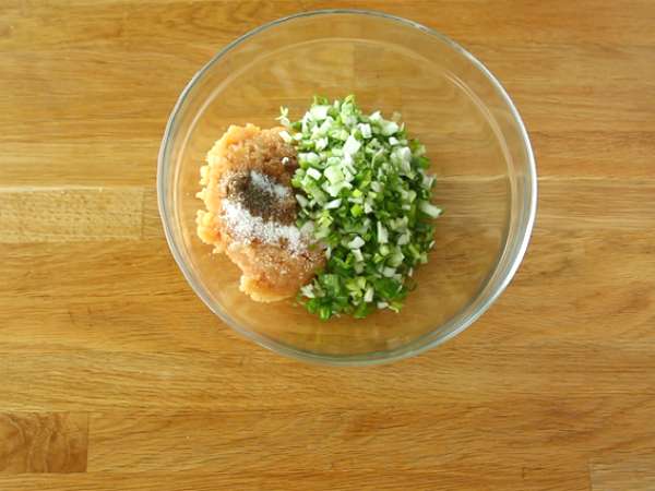 Buharda pişmiş ısırıklar - Reunionese tavuk ısırıkları - Hazırlık adım 2