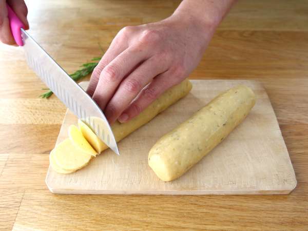 Parmesan ve otlu bisküvi - Hazırlık adım 3