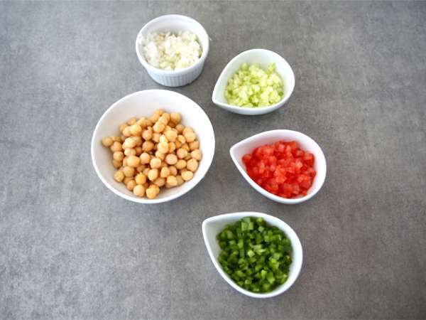 Marul çorbası ve nohut salatası - Hazırlık adım 1