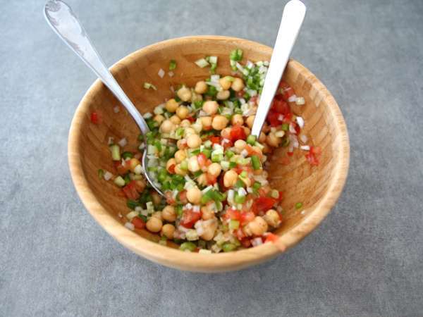 Marul çorbası ve nohut salatası - Hazırlık adım 2