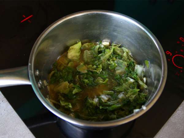 Marul çorbası ve nohut salatası - Hazırlık adım 4