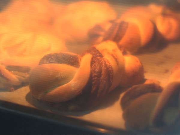 Nutellalı örgü çörekler - Hazırlık adım 6