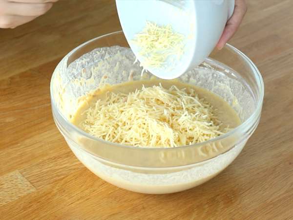 Hızlı ton balıklı kek - Hazırlık adım 2