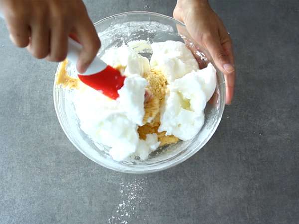 Ev yapımı Napoliten pasta - Hazırlık adım 2