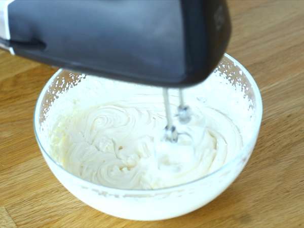 Ahududulu tiramisu kütüğü - Hazırlık adım 2