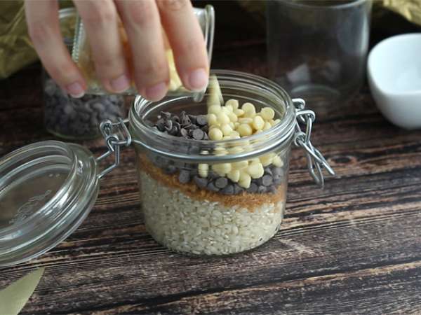 Bitter ve beyaz çikolatalı sütlaç seti - Hazırlık adım 1