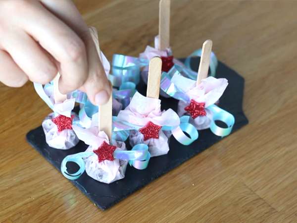 Sıcak çikolata lolipopları: bitter çikolata + kavrulmuş fındık - Hazırlık adım 4