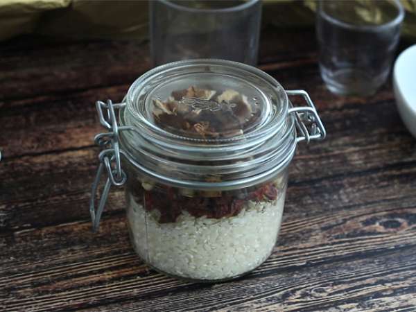 Mantar ve güneşte kurutulmuş domates risotto seti - Hazırlık adım 1