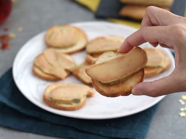 Tuzda pişirilmiş kaz ciğeri - Hazırlık adım 5