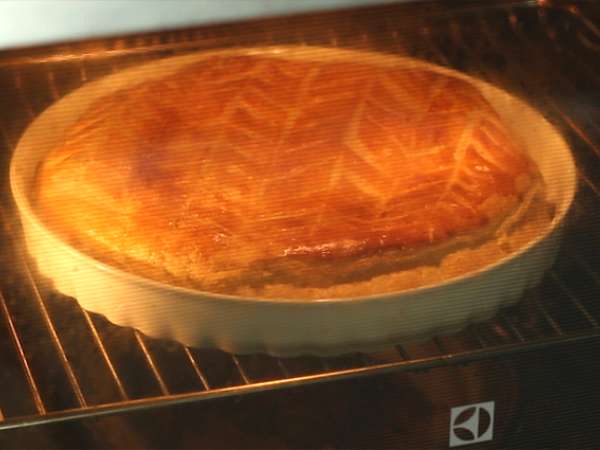 Frangipane ahududu fıstıklı galette des rois - Hazırlık adım 7