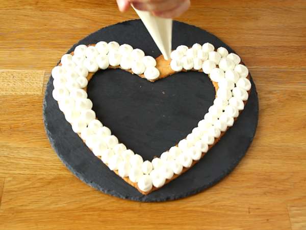 Kalp pasta au Kinder - Sevgililer Günü için Kinder kalp pasta - Hazırlık adım 8