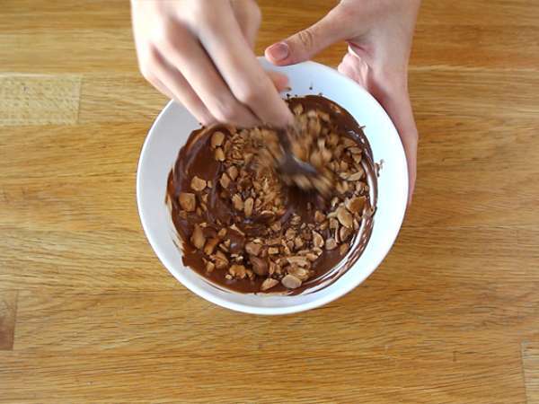 Badem sırlı mermer pandispanya - Hazırlık adım 9