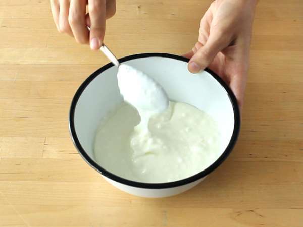 Ev yapımı krem peynir (Philadelphia tipi) 2 malzeme ile - Hazırlık adım 1