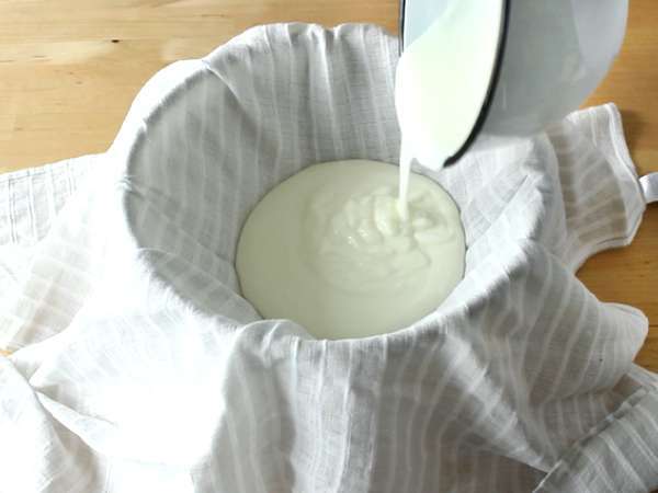 Ev yapımı krem peynir (Philadelphia tipi) 2 malzeme ile - Hazırlık adım 3