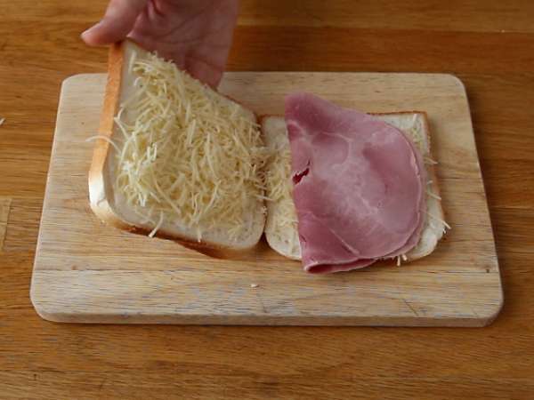 Beşamel soslu gurme croque-monsieur - Hazırlık adım 2