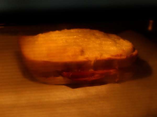 Beşamel soslu gurme croque-monsieur - Hazırlık adım 4