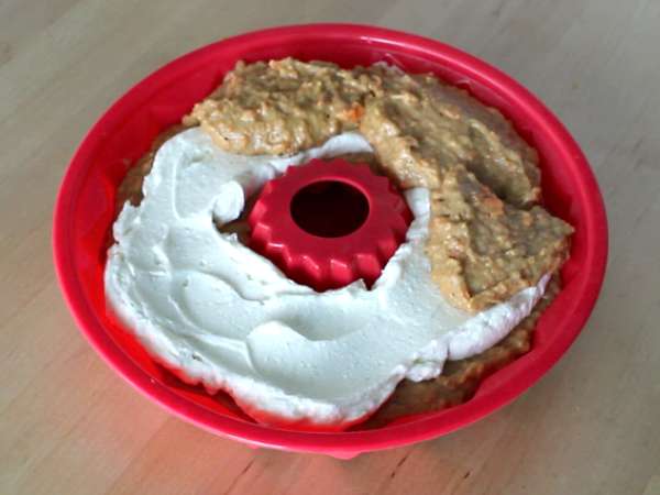 Cheesecake dolgulu havuçlu pandispanya - Hazırlık adım 7