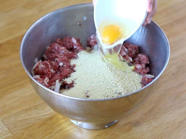 Beyaz soslu Ikea köfte - Hazırlık adım 1