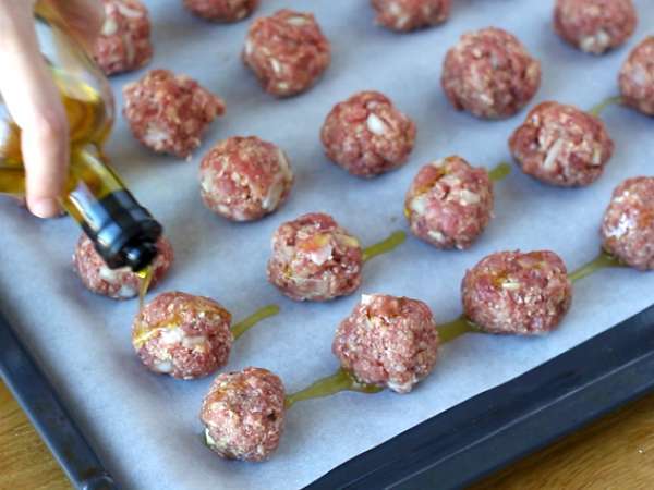 Beyaz soslu Ikea köfte - Hazırlık adım 3