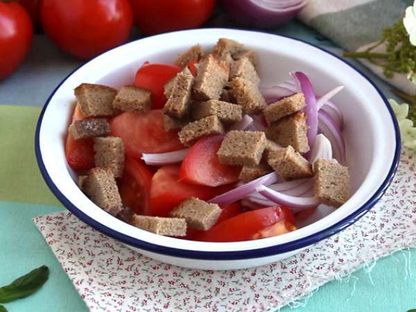 Panzanella Salatası - Hazırlık adım 1