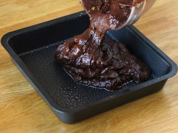 Tereyağı içermeyen Avokadolu ve Çikolatalı Brownie - laktozsuz - Hazırlık adım 3