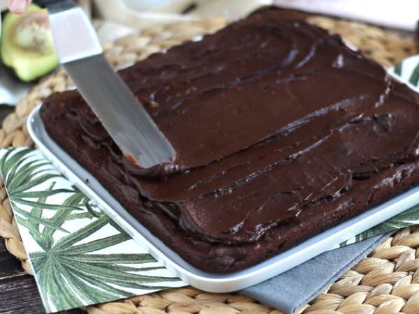 Tereyağı içermeyen Avokadolu ve Çikolatalı Brownie - laktozsuz - Hazırlık adım 5