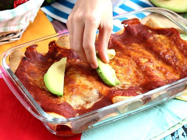 Acı Soslu Tavuk Enchiladas - Hazırlık adım 7