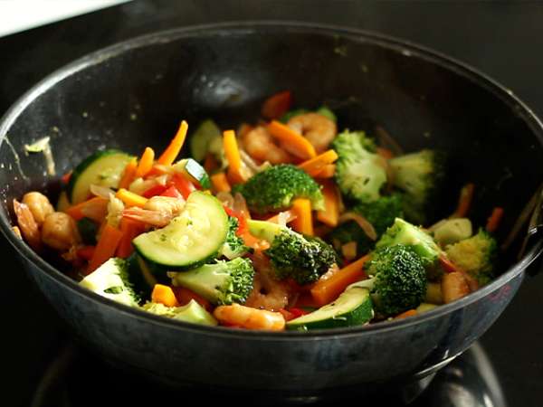 Karidesli sebzeli wok - Hazırlık adım 4