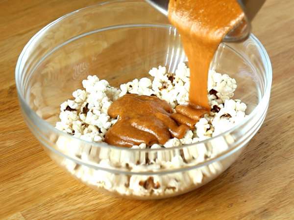 Karamelli patlamış mısır - Hazırlık adım 5