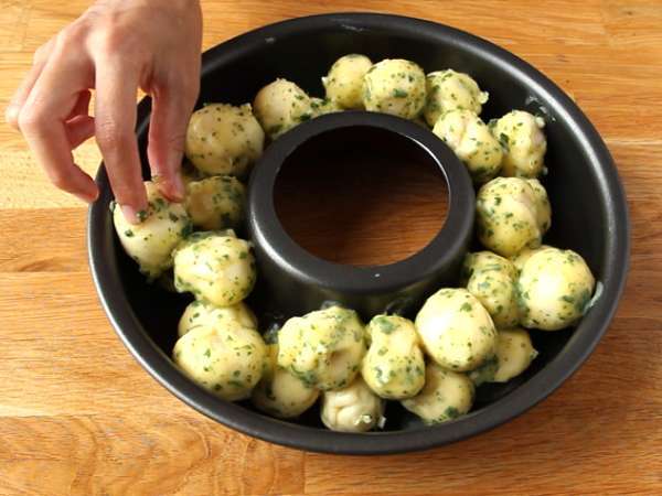 Mozzarella Dolgulu Pizza Tacı - Hazırlık adım 5