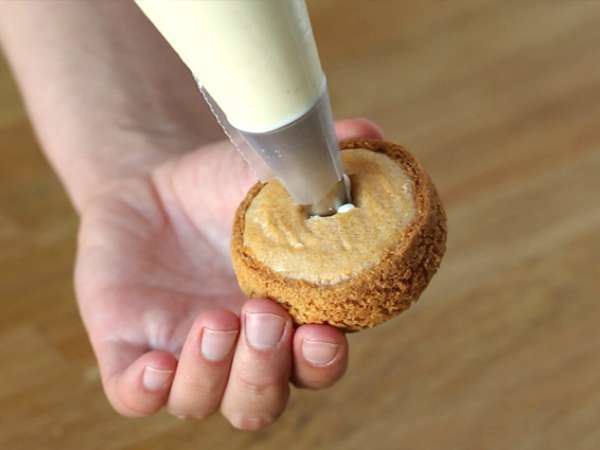 Vanilyalı kremalı kraker pufları - Hazırlık adım 16